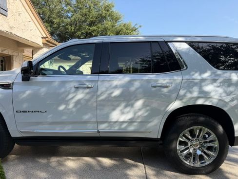 Used 2026 GMC Yukon Denali w/ Sun & Power Step Package AWD/4WD image 2