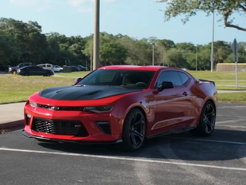 Used 2017 Chevrolet Camaro SS RWD image 11