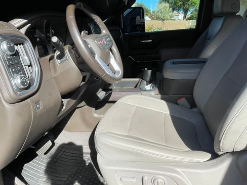 Used 2022 GMC Sierra 2500 SLT w/ SLT Convenience Package image 11
