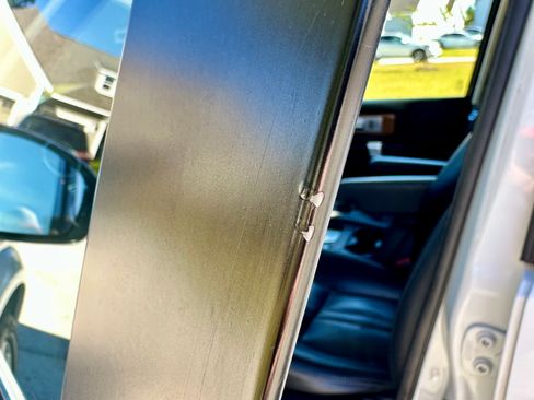 Used 2016 Land Rover LR4 HSE image 15