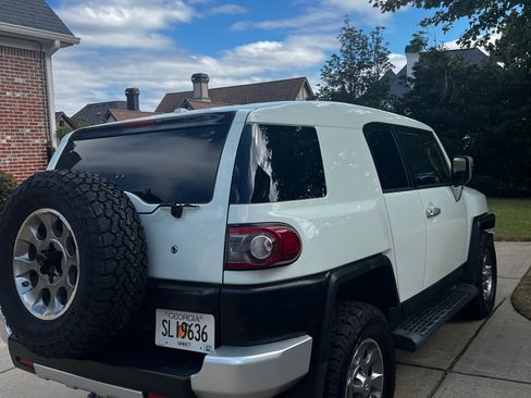 Used 2013 Toyota FJ Cruiser 4WD image 4