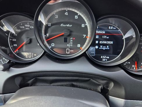 Used 2011 Porsche Cayenne Turbo image 10