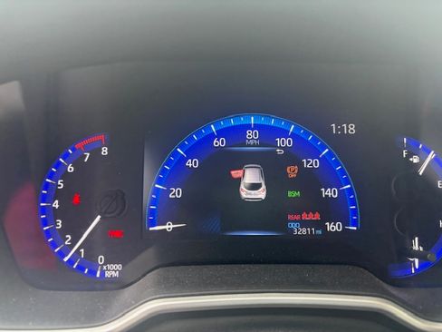 Used 2020 Toyota Corolla XSE FWD image 8