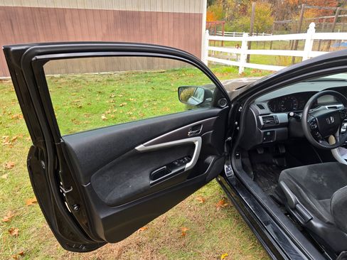 Used 2013 Honda Accord LX-S image 4