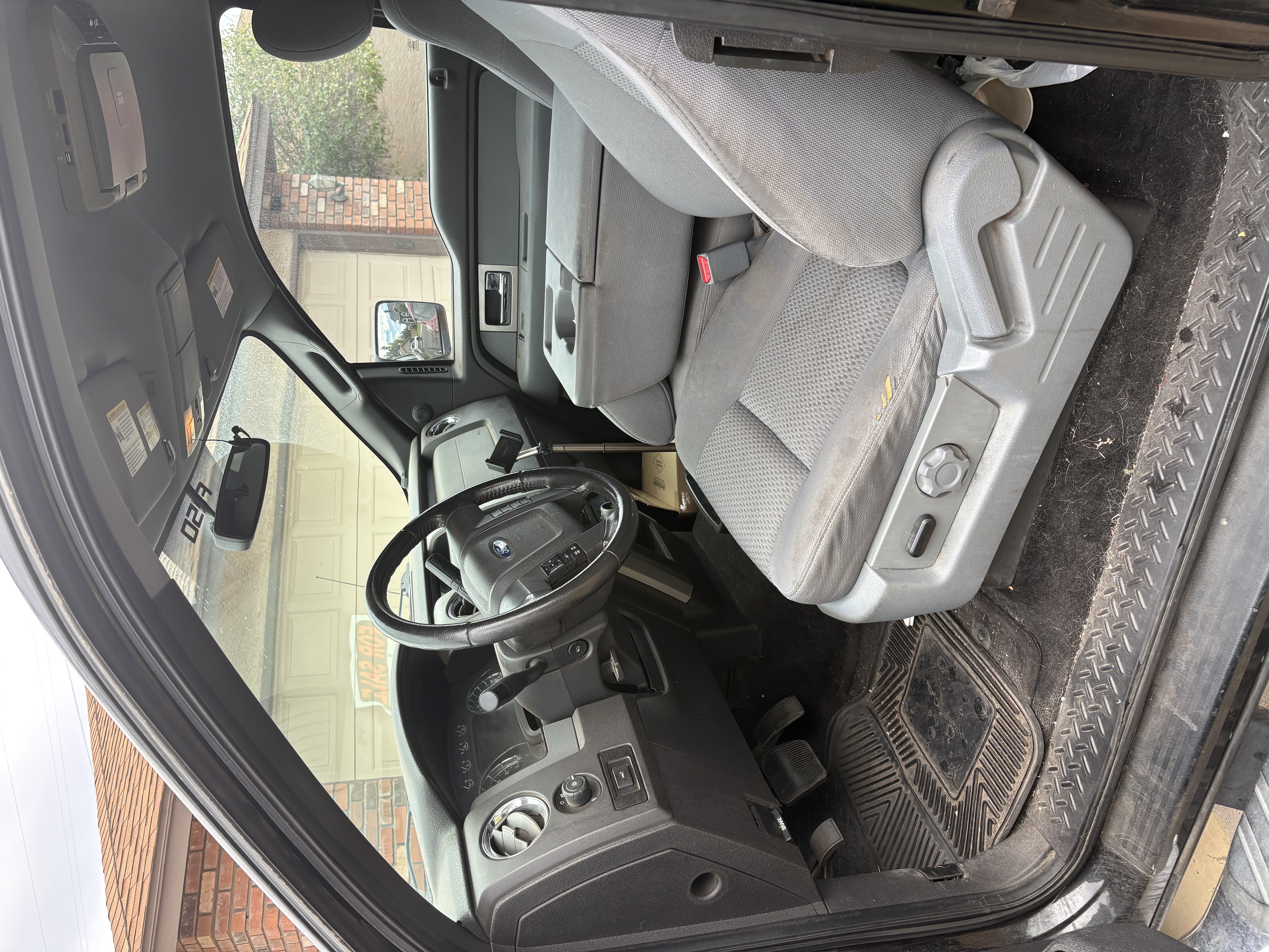 Used 2011 Ford F150 XLT w/ XLT Chrome Pkg RWD image 6