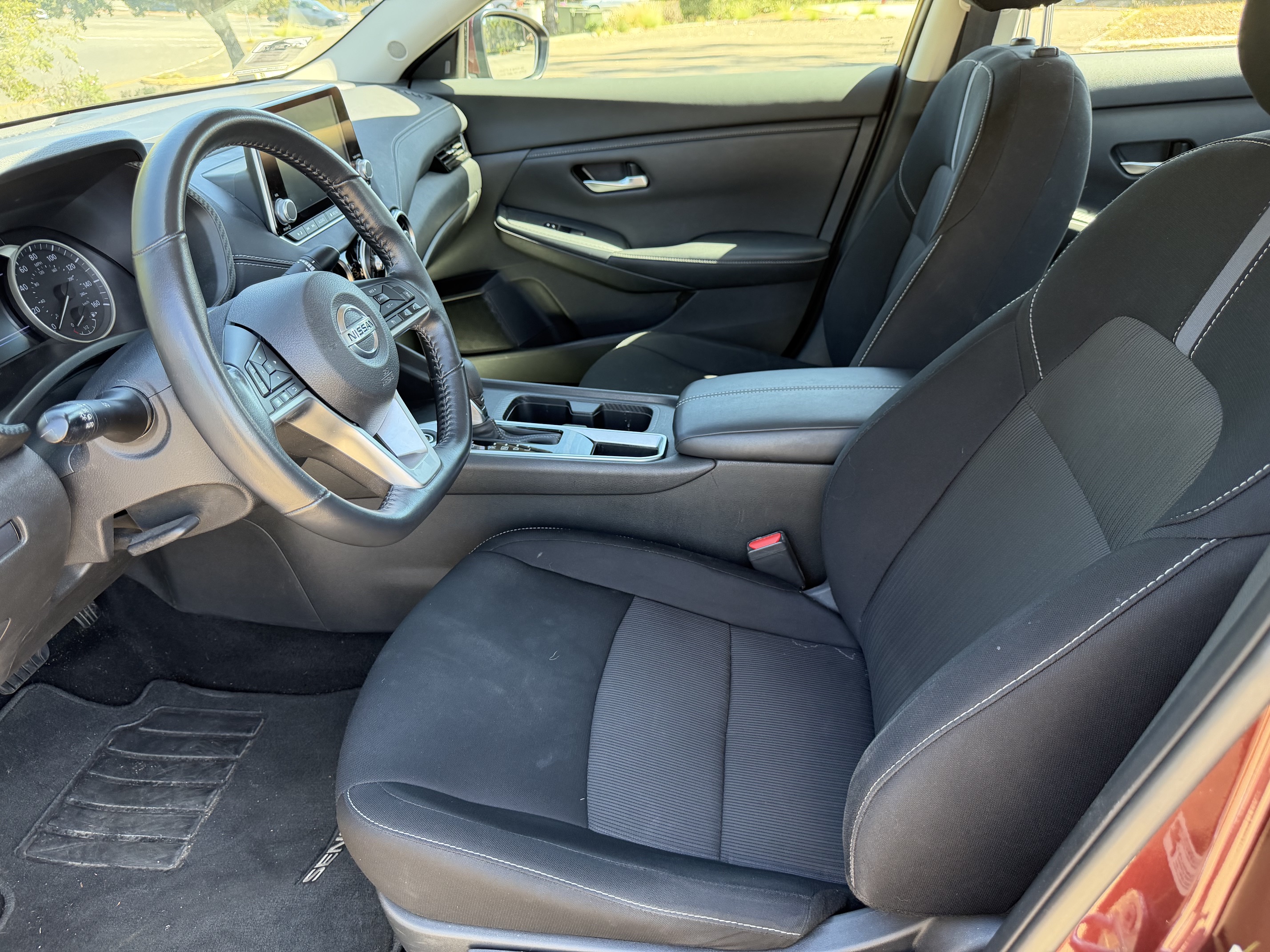 Used 2022 Nissan Sentra SV FWD image 12