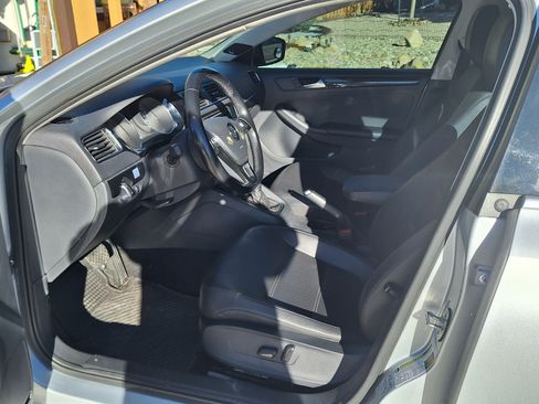 Used 2015 Volkswagen Jetta TDI SEL image 5