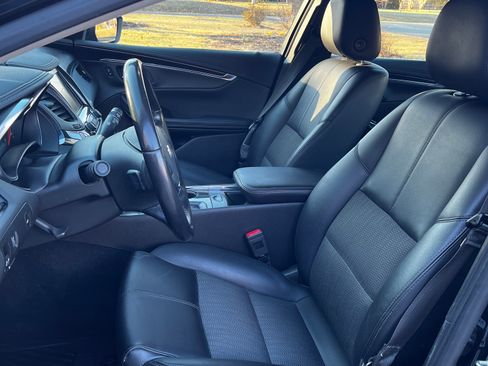 Used 2018 Chevrolet Impala LT image 20