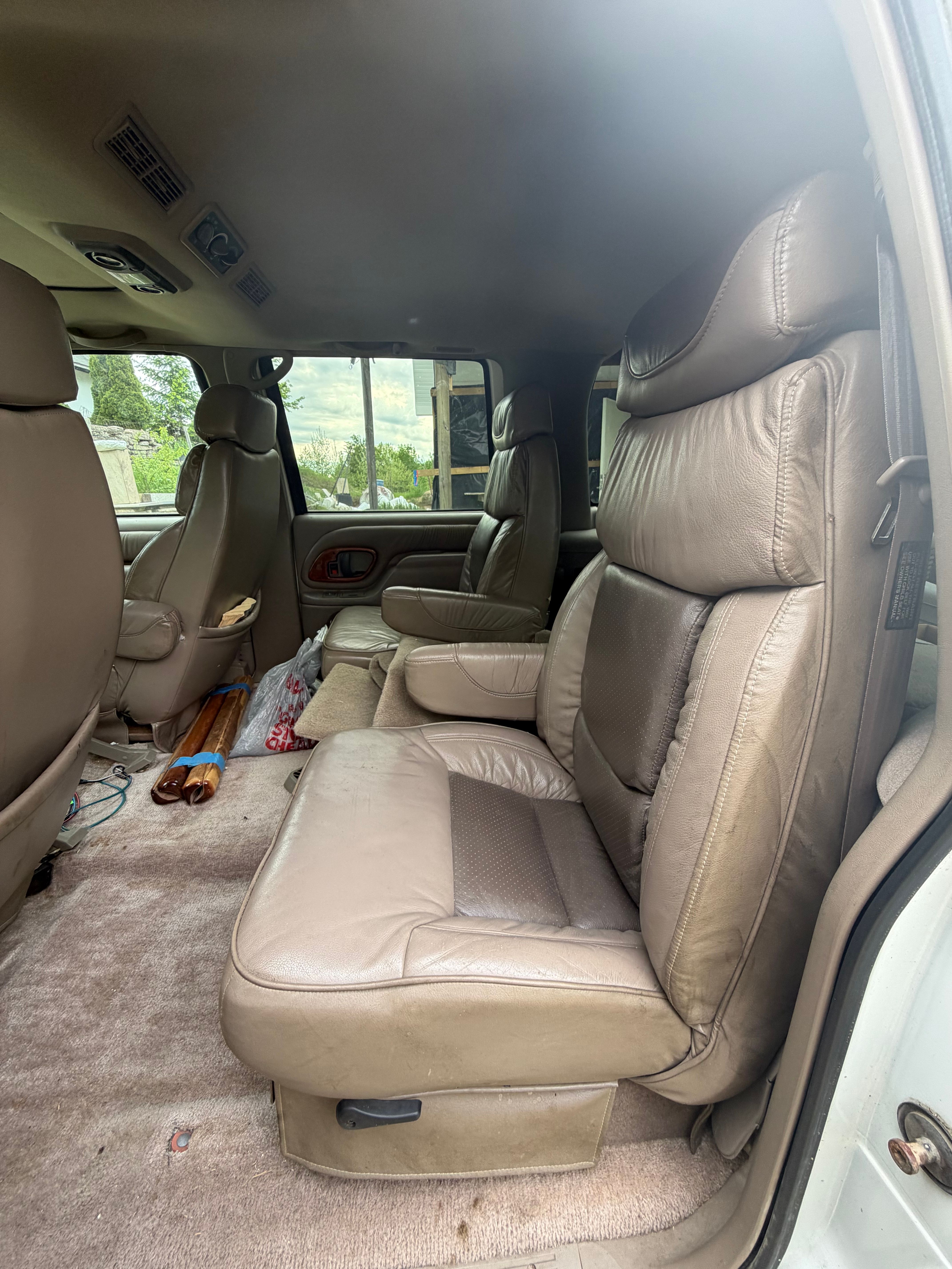 Used 1997 GMC Suburban 2500 AWD/4WD image 10