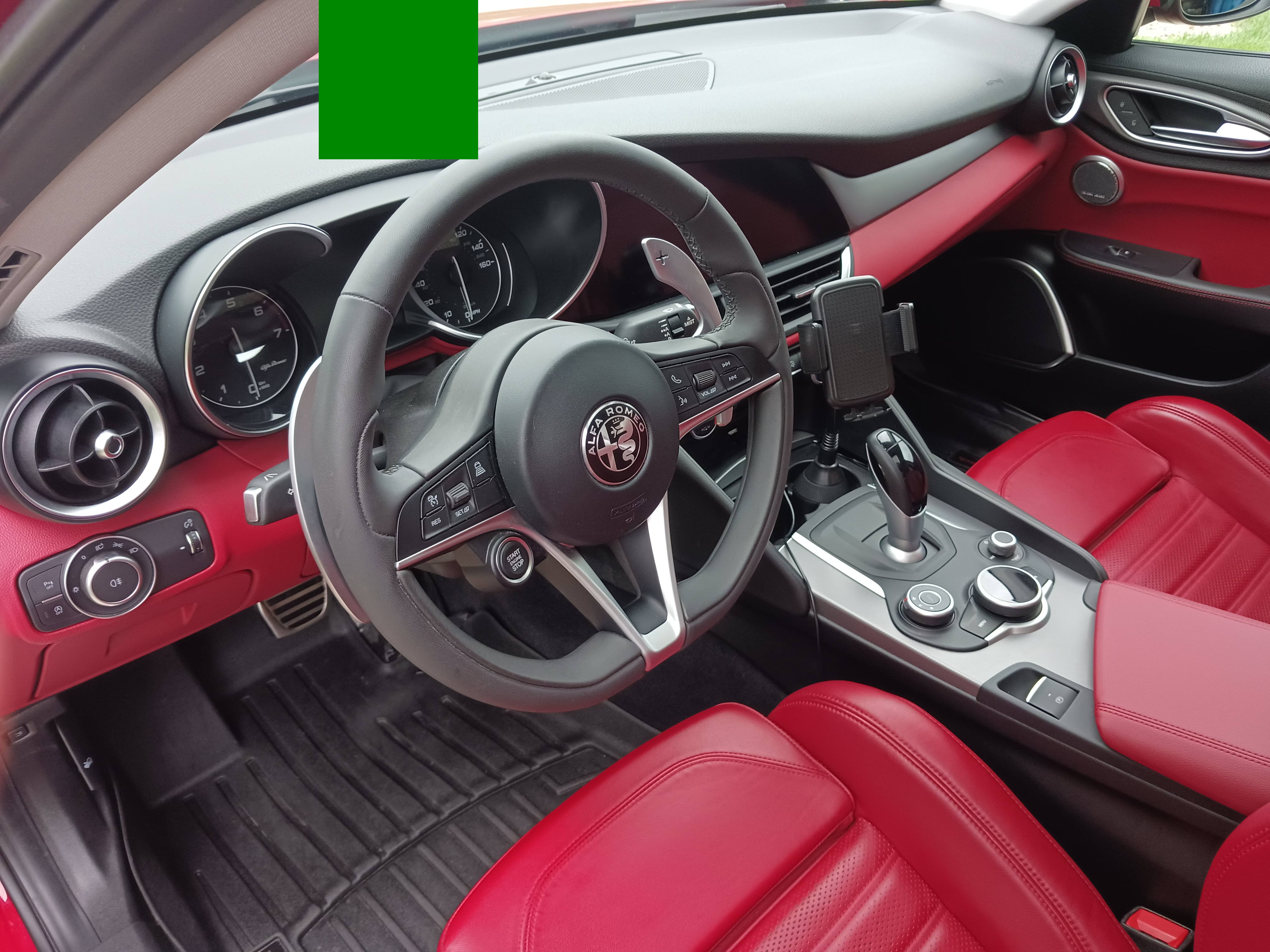 Used 2017 Alfa Romeo Giulia Ti w/ TI 19" Sport Package AWD/4WD image 20