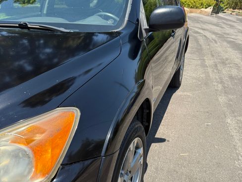 Used 2010 Toyota RAV4 Sport image 12