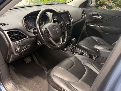 Used 2020 Jeep Cherokee Limited AWD/4WD image 4