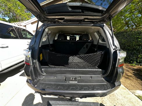 Used 2014 Toyota 4Runner SR5 image 12