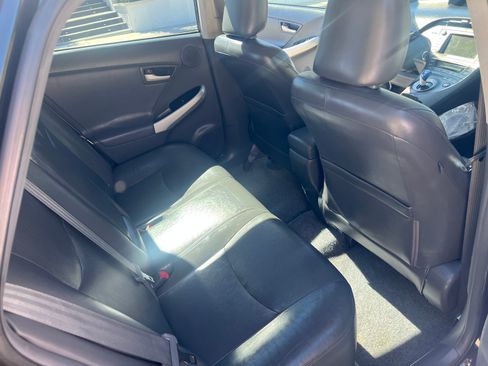 Used 2010 Toyota Prius Five image 12