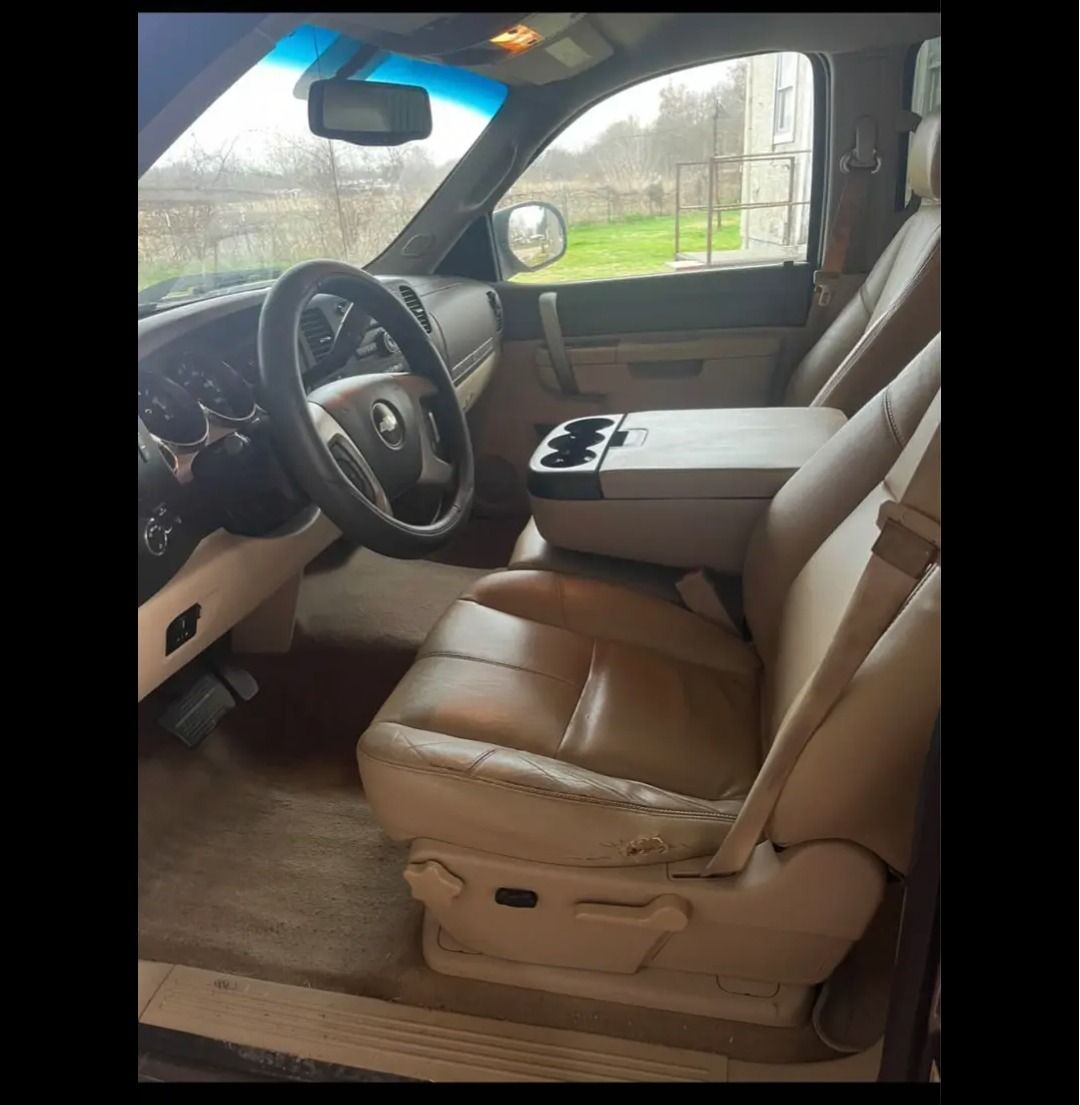 Used 2013 Chevrolet Silverado 1500 LT w/ All-Star Edition AWD/4WD image 4