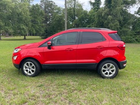 Used 2021 Ford EcoSport SE FWD image 2