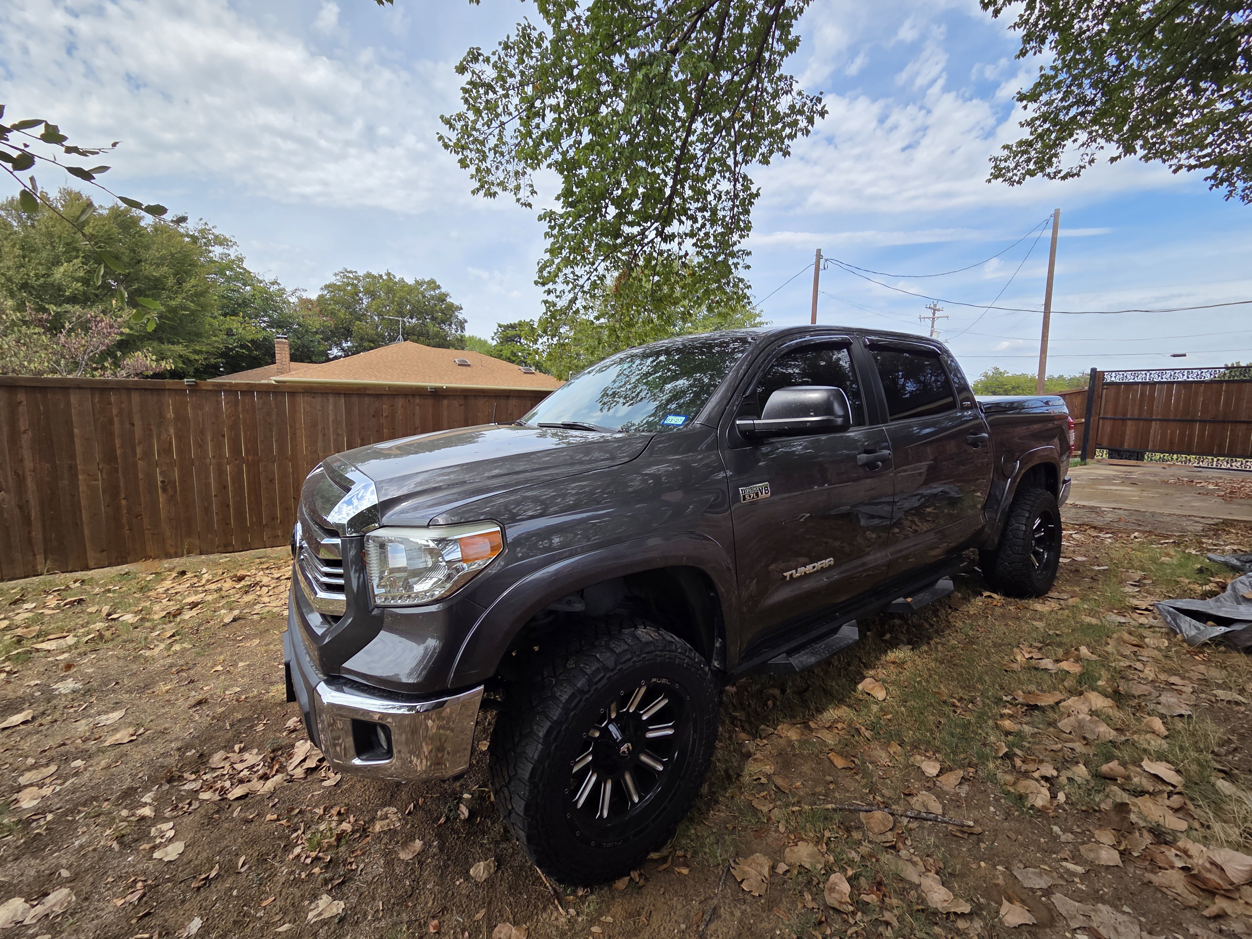 Used 2014 Toyota Tundra SR5 w/ SR5 Upgrade Package RWD image 14