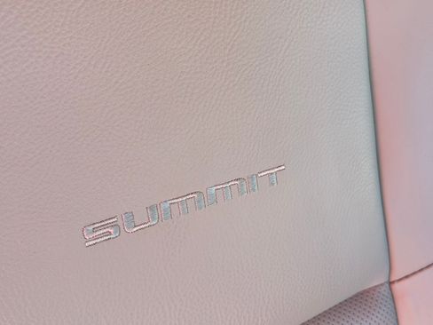 Used 2020 Jeep Grand Cherokee Summit image 11