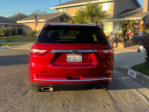 Used 2020 Chevrolet Traverse Premier w/ LPO, Blackout Package image 6