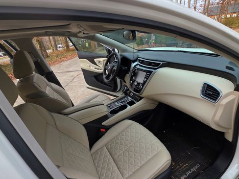 Used 2020 Nissan Murano Platinum w/ Cargo Package image 5