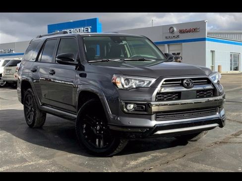 Used 2021 Toyota 4Runner Nightshade AWD/4WD image 2