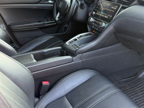 Used 2019 Honda Insight Touring image 13