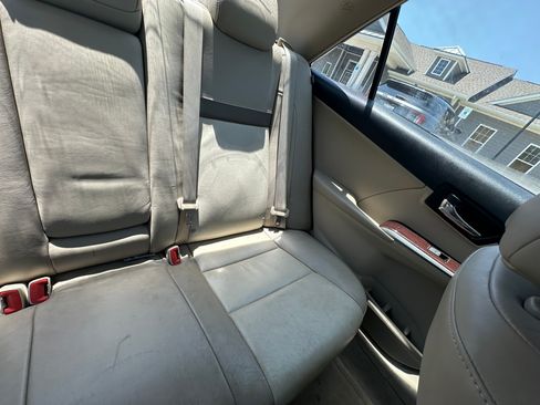 Used 2012 Toyota Camry XLE FWD image 25