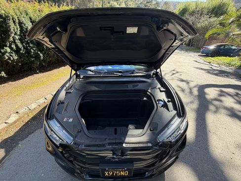 Used 2021 Ford Mustang Mach-E Premium image 9