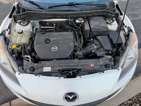 Used 2011 MAZDA MAZDA3 i Touring image 25