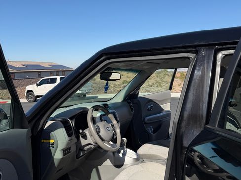 Used 2019 Kia Soul EV image 18