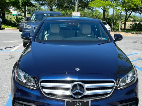 Used 2018 Mercedes-Benz E 300 4MATIC image 16