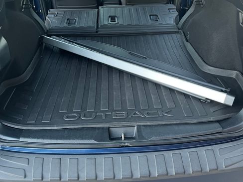 Used 2019 Subaru Outback 3.6R Limited image 13