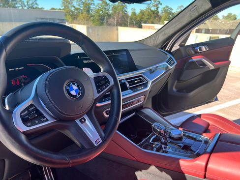 Used 2022 BMW X6 M50i w/ Executive Package image 13