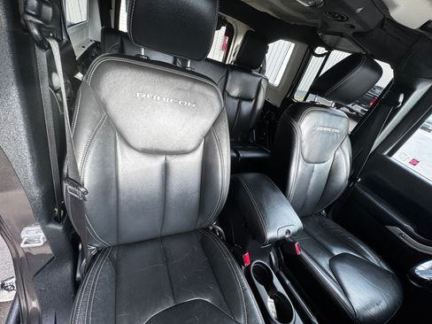 Used 2016 Jeep Wrangler Unlimited Rubicon image 22