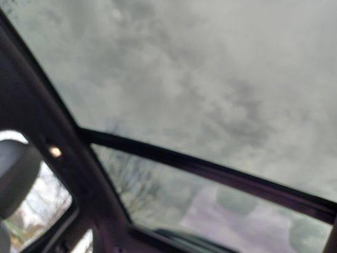 Used 2018 Porsche Cayenne Platinum Edition image 15