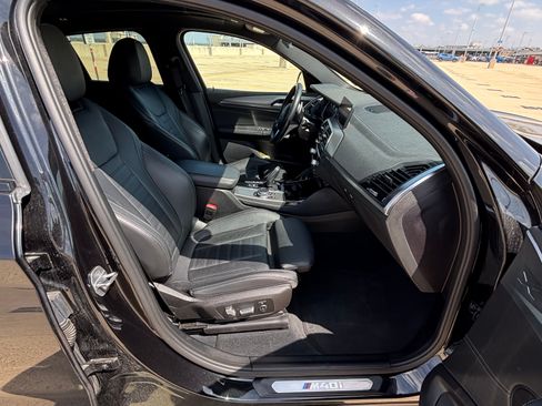 Used 2019 BMW X4 M40i w/ Executive Package image 23