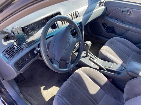 Used 1998 Toyota Camry LE image 8