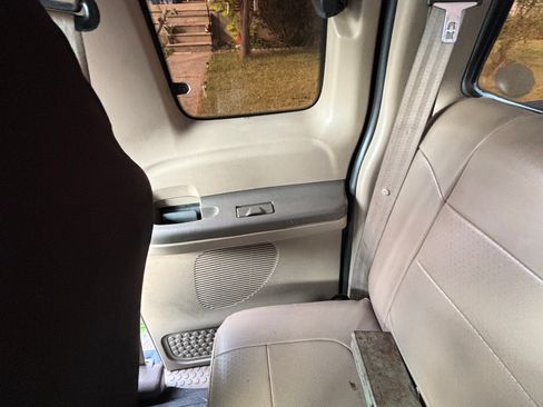 Used 2001 Ford F250 4x4 SuperCab Super Duty image 19