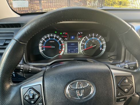 Used 2016 Toyota 4Runner SR5 Premium image 6