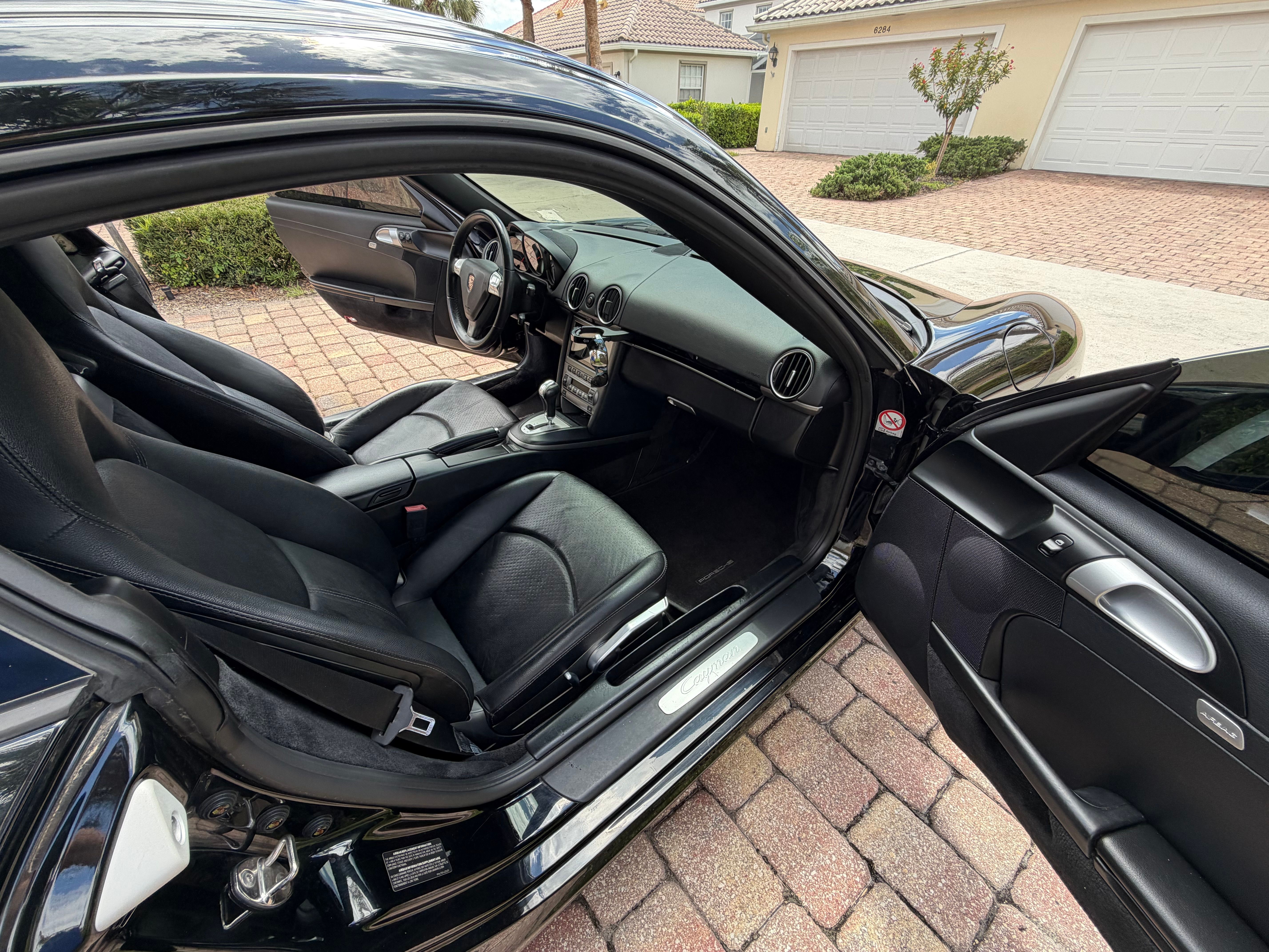 Used 2008 Porsche Cayman RWD image 18