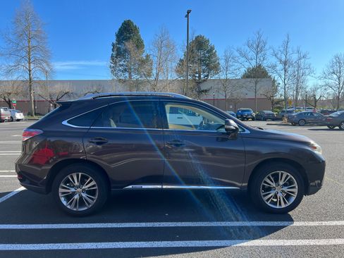 Used 2013 Lexus RX 450h AWD w/ Navigation Pkg image 11