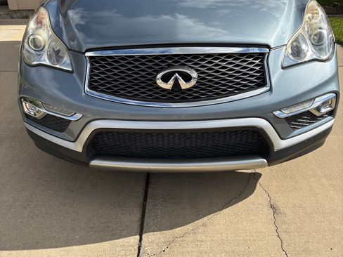 Used 2017 INFINITI QX50 2WD w/ Deluxe Touring Package image 6