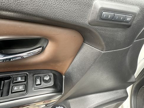Used 2019 Nissan Titan Platinum Reserve w/ Platinum Utility Package image 20