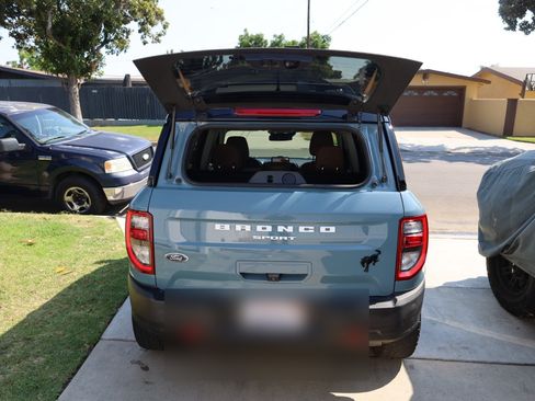 Used 2021 Ford Bronco Sport Outer Banks image 2