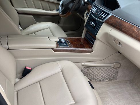 Used 2013 Mercedes-Benz E 350 E 350 Sedan 4D image 15