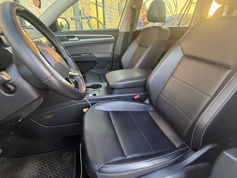Used 2022 Volkswagen Atlas SE FWD image 1
