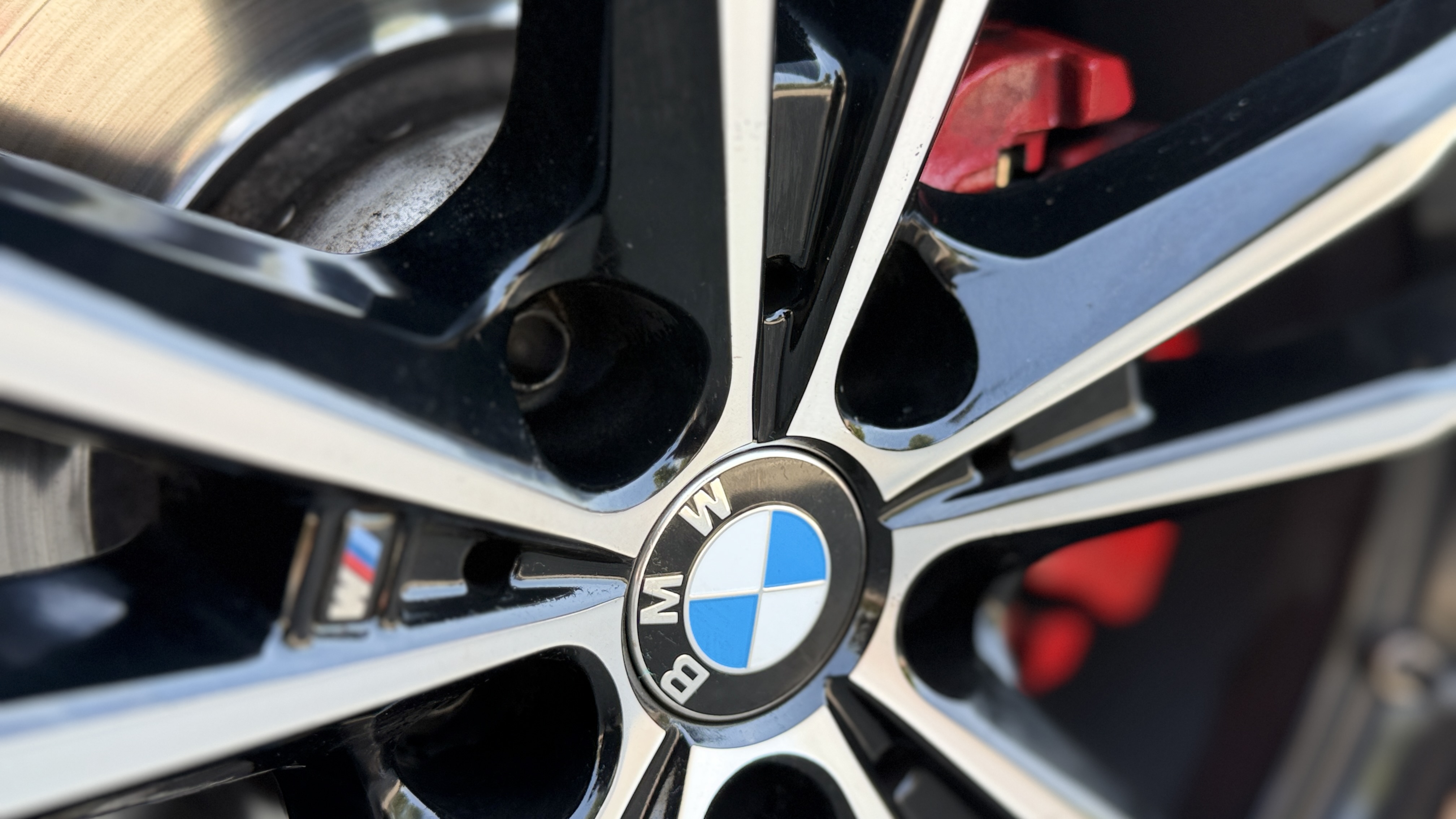Used 2022 BMW 330i Sedan w/ M Sport Package RWD image 15