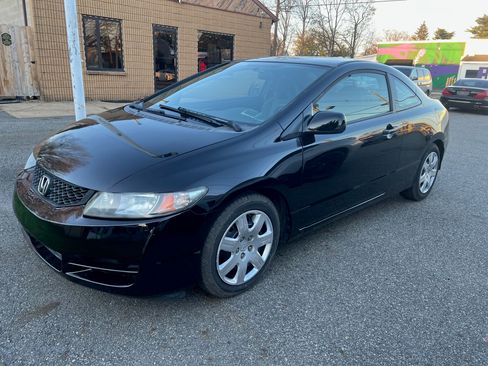 Used 2009 Honda Civic LX image 2