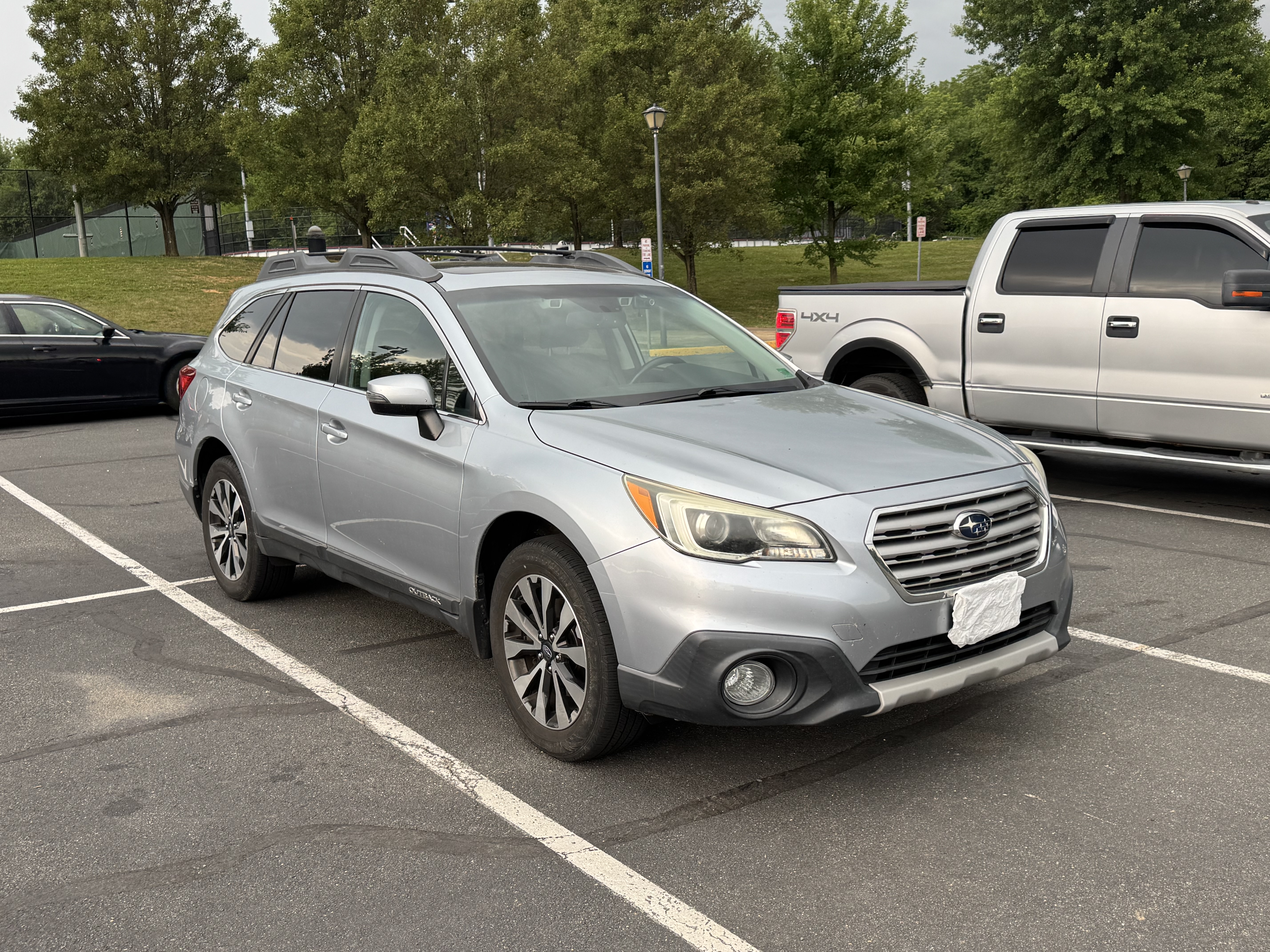 Used 2015 Subaru Outback 2.5i Limited AWD/4WD image 2
