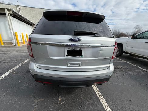 Used 2015 Ford Explorer FWD image 11